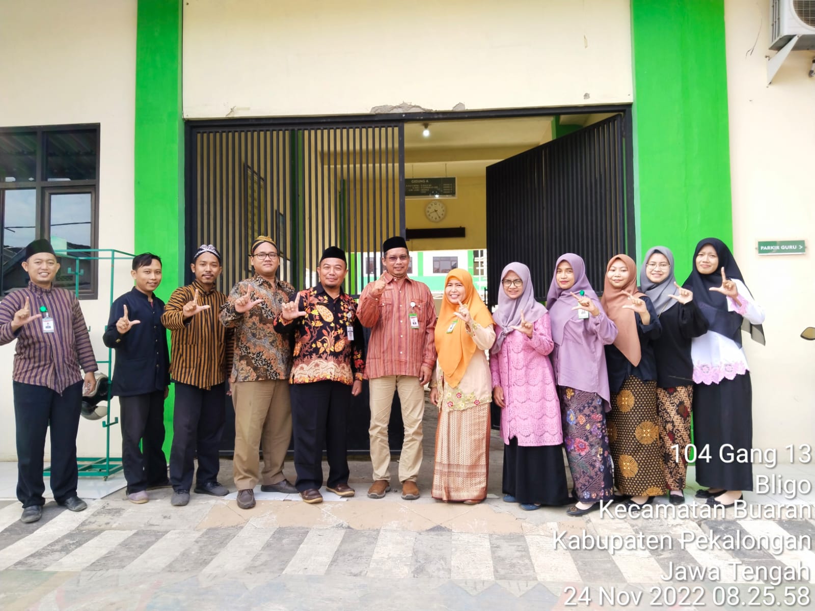 Pembiasaan Penanaman Budaya Jawa di SMK Islamiyah Sapugarut